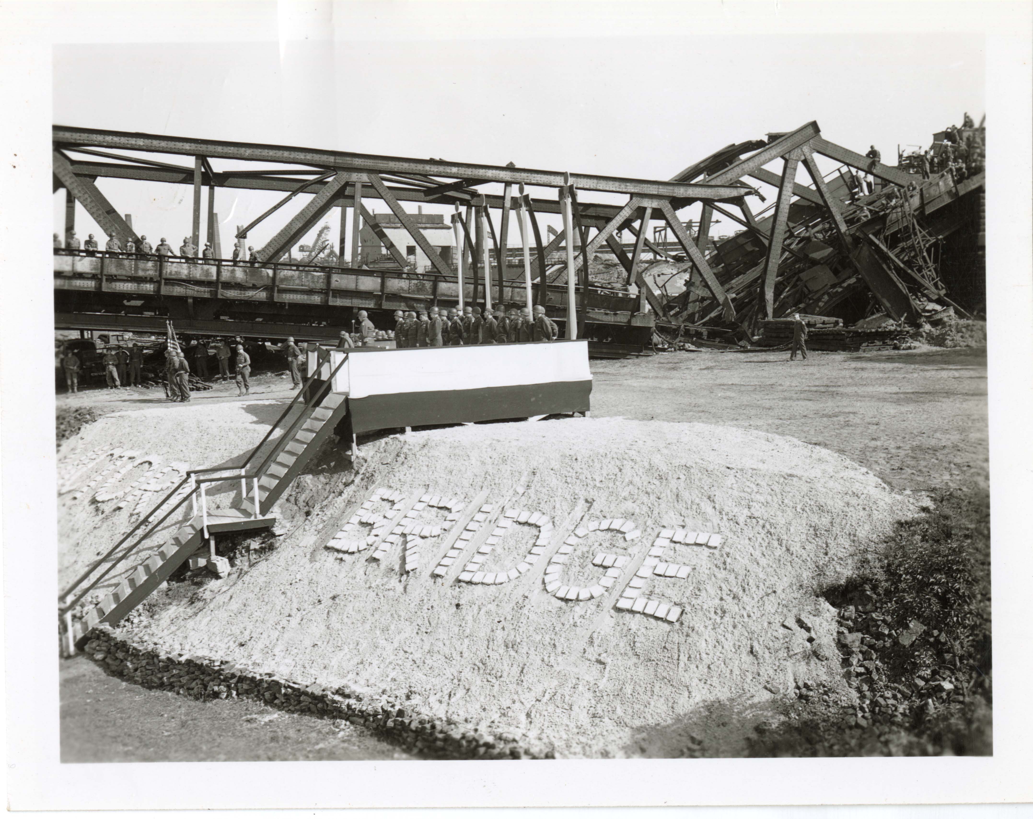 The Victory bridge and damaged parts